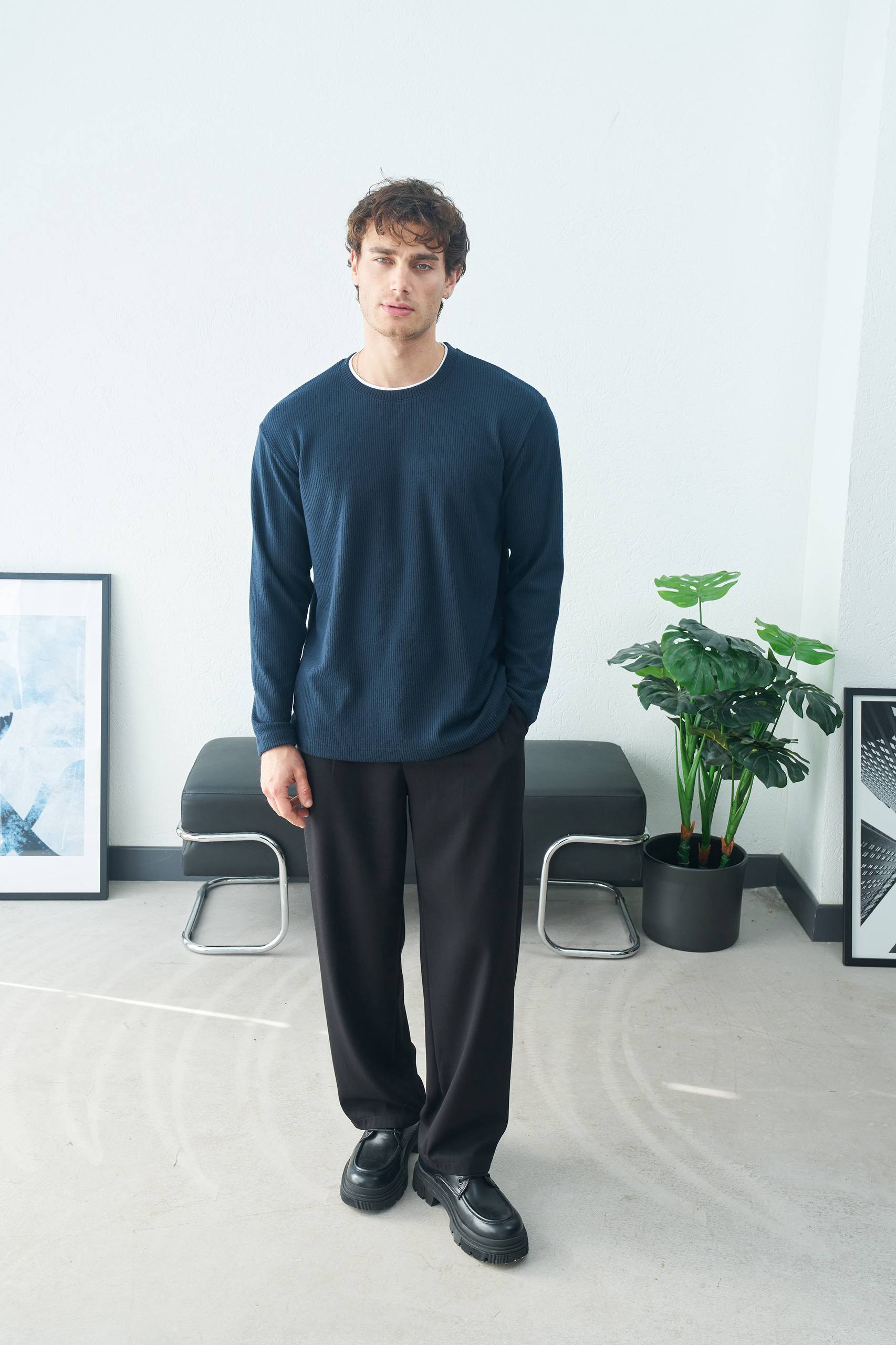 Men's Waffle Knit Long Sleeve Crew Neck Shirt