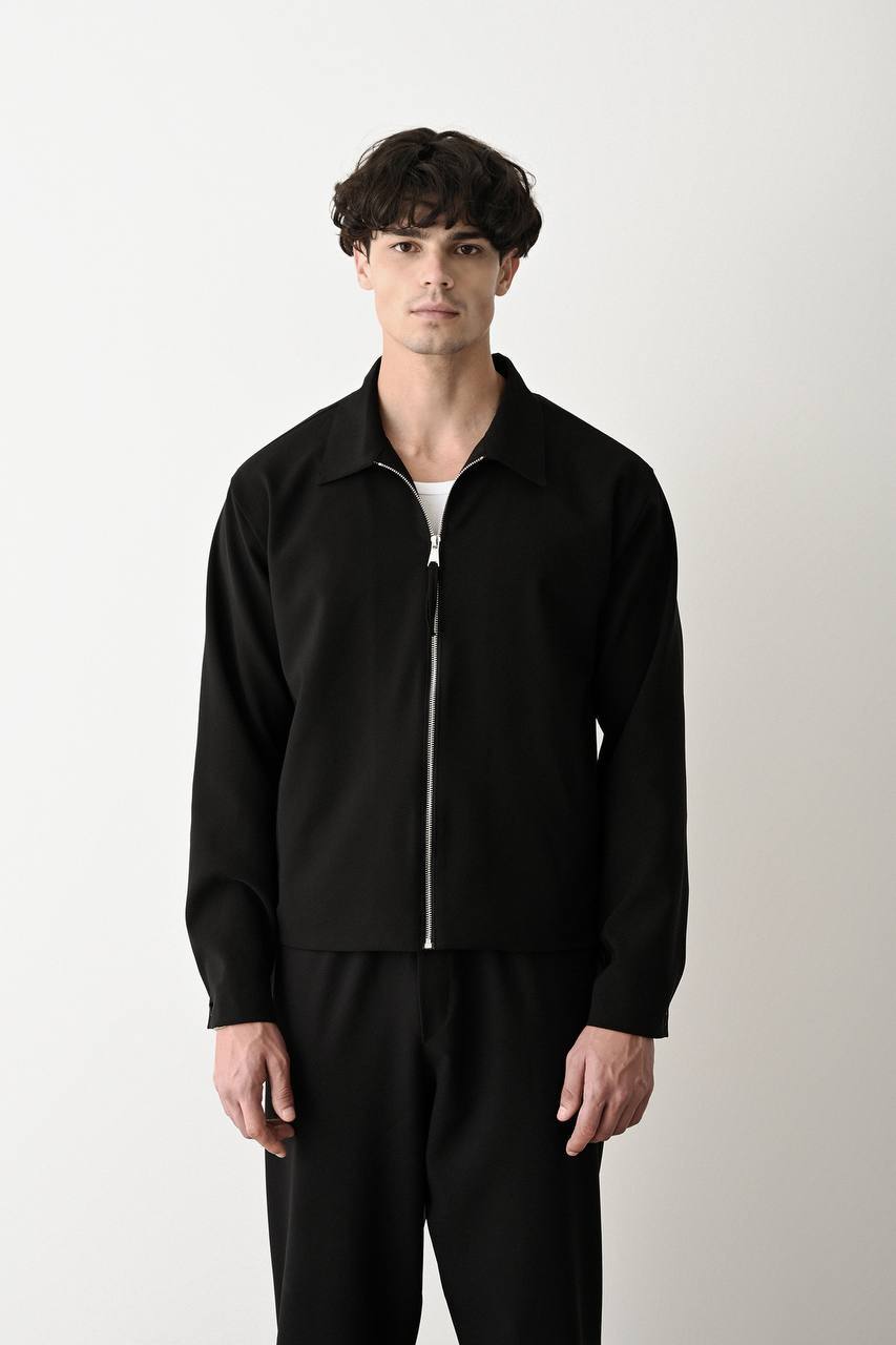 Men's Minimalist Black Zip-Up Collared Jacket